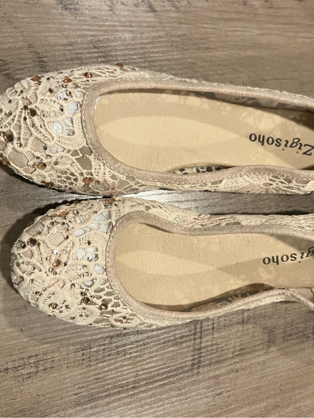 Zigi Soho Lace Ballet Flats in Beige